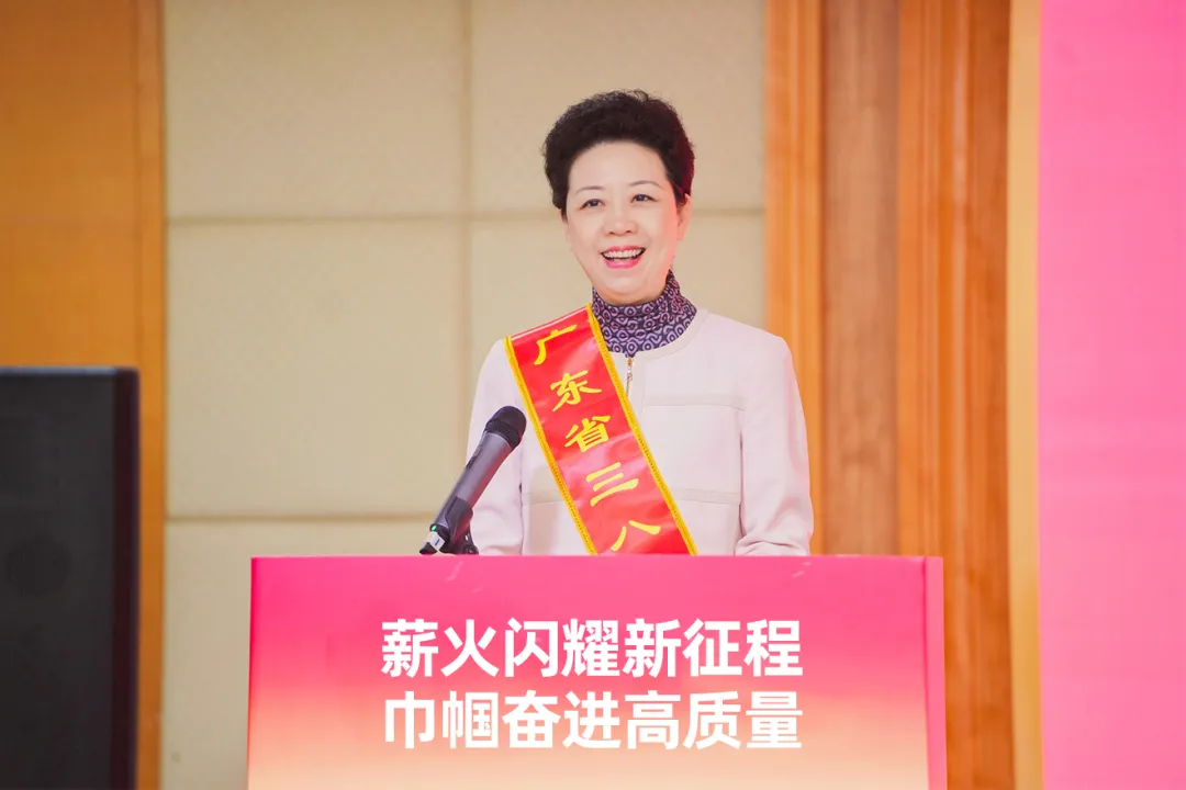中国妇女报 | 尊时凯龙李倩仪专访：以供应链为笔，绘行业新篇章